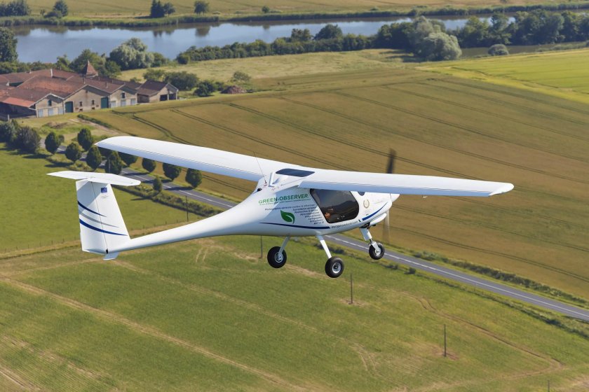 Двухместный самолет