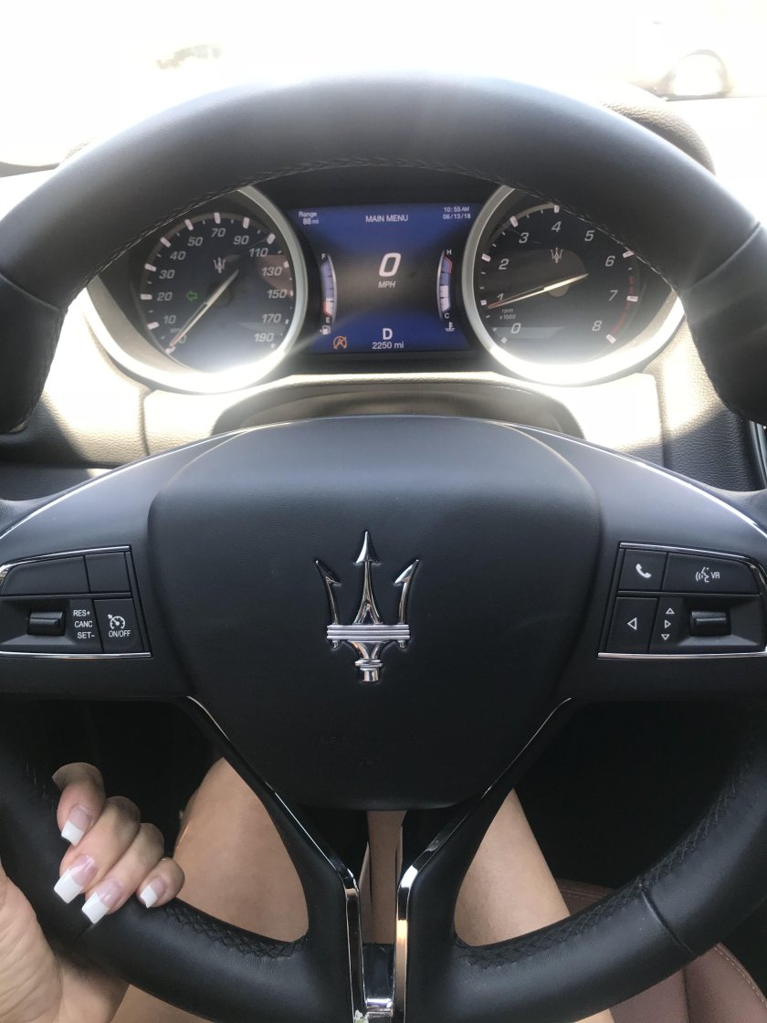 Руль Мазерати фото