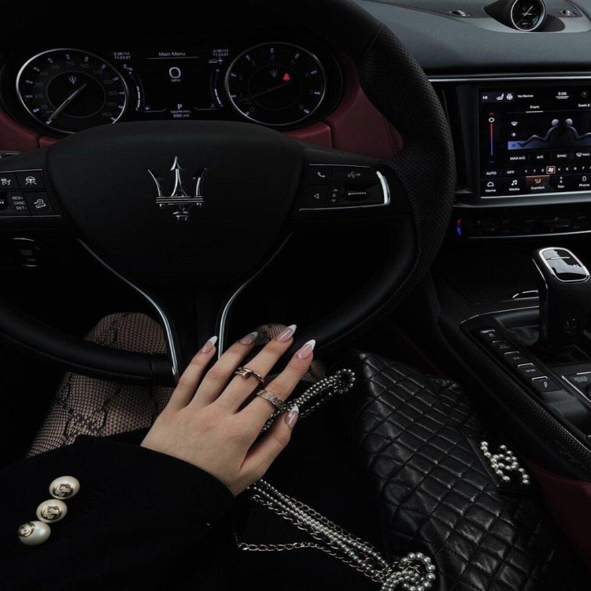 Женщина в роскоши