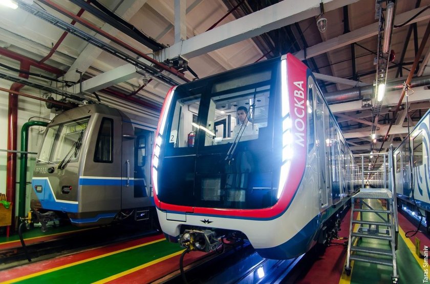 Смарт поезд метро