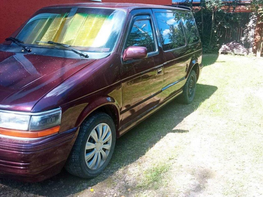 Плимут Вояджер 1993