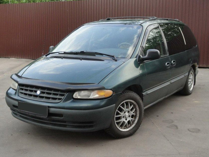 Plymouth Voyager 1999