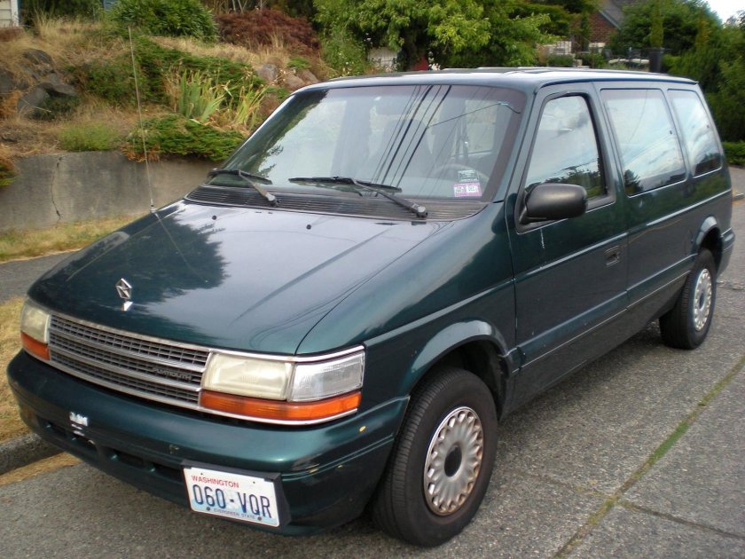 Plymouth Voyager 1984