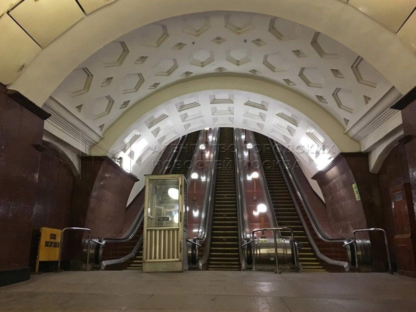 Красные ворота Северный вестибюль