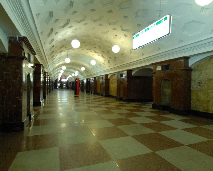 Красные ворота метро