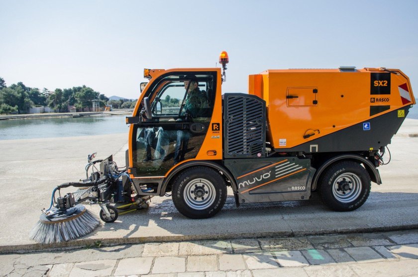 DM-09 подметально-уборочная Коммунальная машина