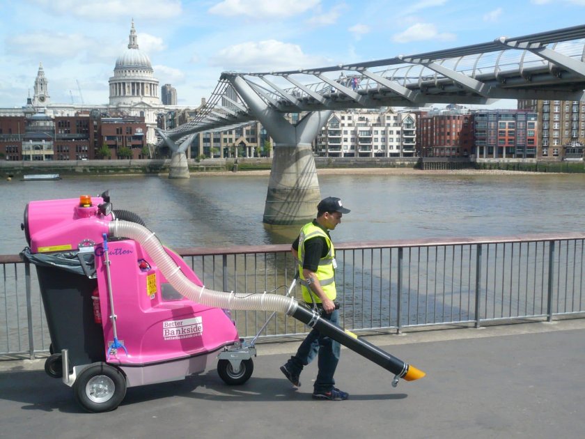 Коммунальный пылесос glutton 2411