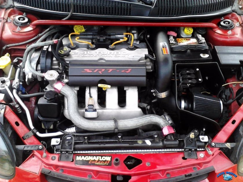 Dodge Neon srt4 под капотом