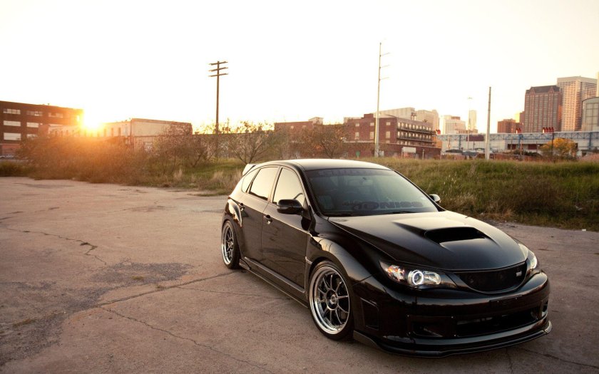 Subaru Impreza черная