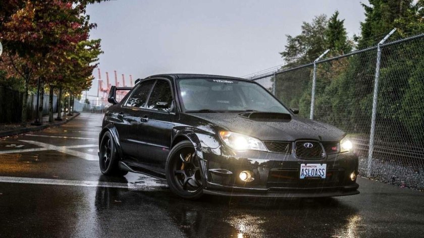 Субару Импреза WRX STI Black