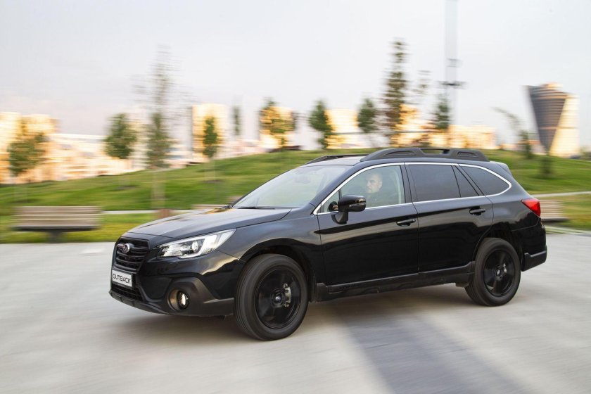 Subaru Outback 2022 Black