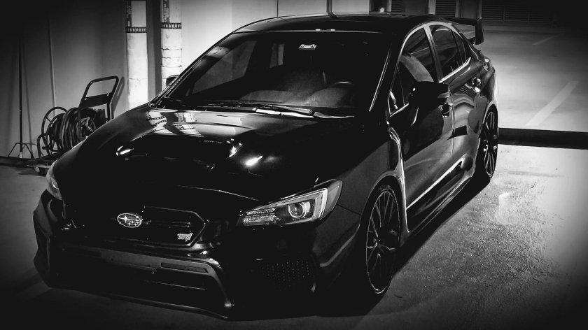 Субару WRX STI черная