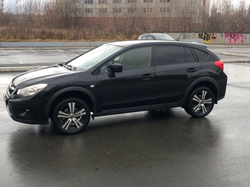 Субару хв 2012 черный