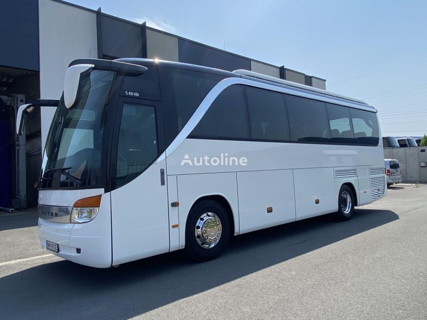 Автобус mercedes benz tourismo