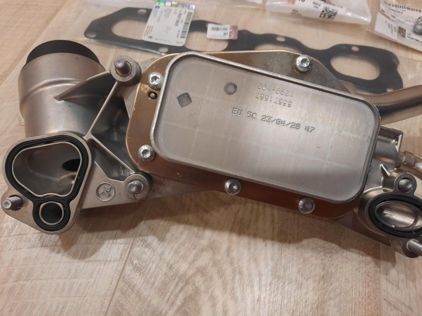 Теплообменник Круз 1.8