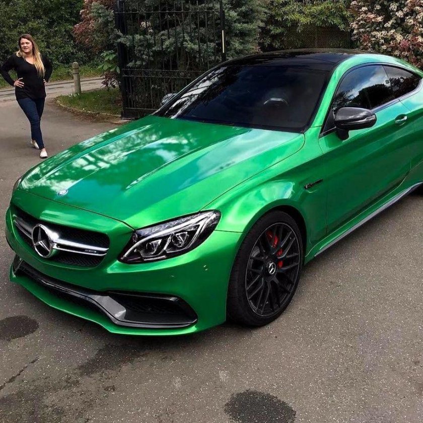 Мерседес АМГ 63 изумруд