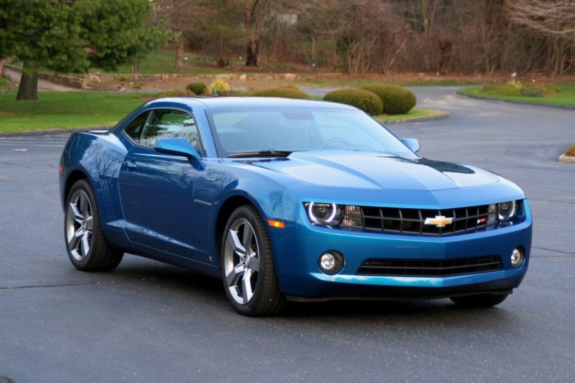 Шевроле Камаро салатовая