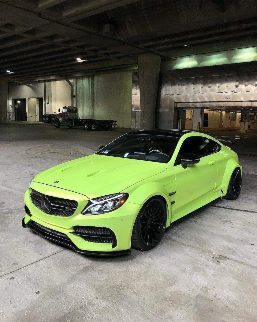 Mercedes c63 AMG
