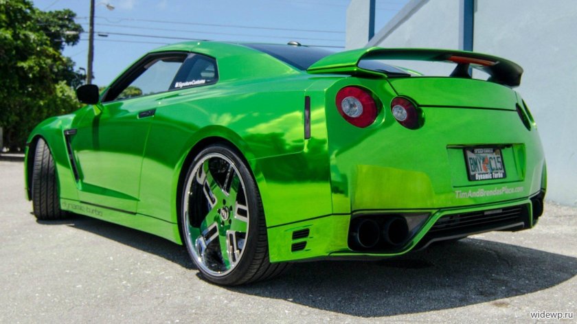 Nissan GTR r35 зелёный-чёрный