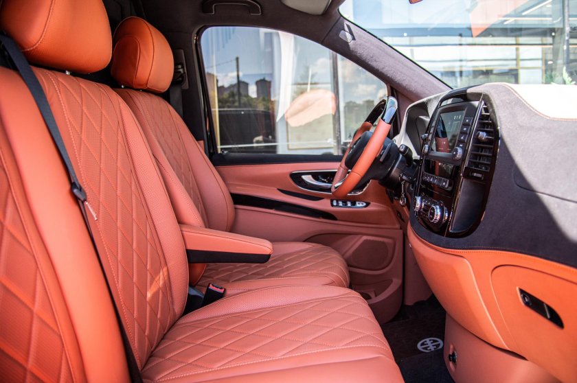 Mercedes benz vito tourer