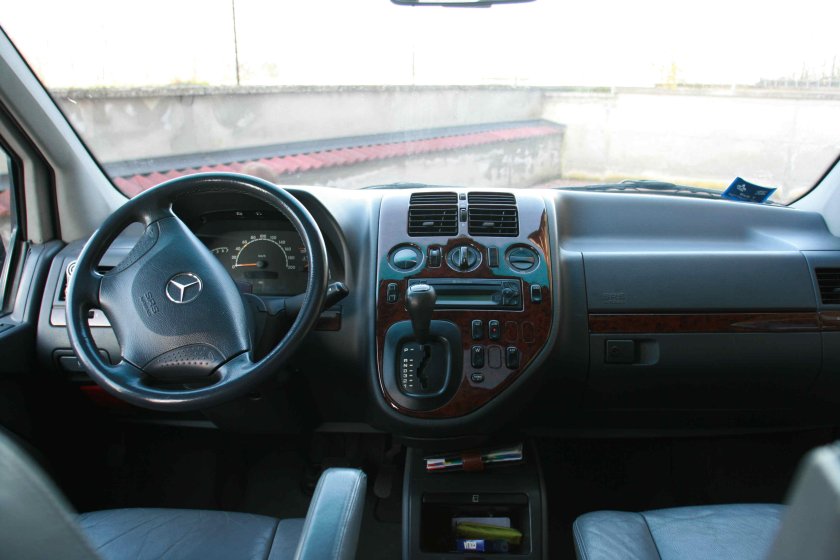 Mercedes Benz Vito 2003 салон