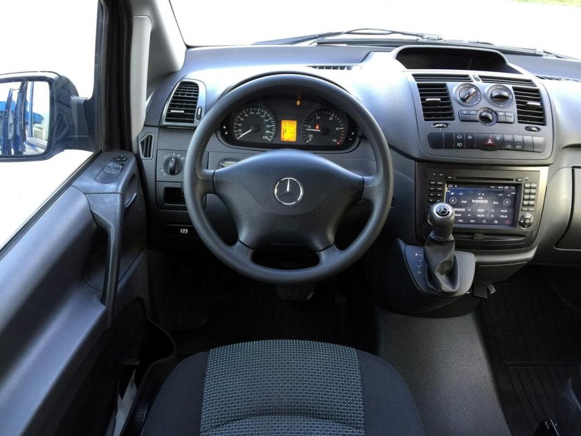Mercedes Vito 2005 салон