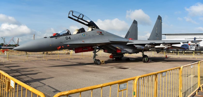 Истребитель су 30