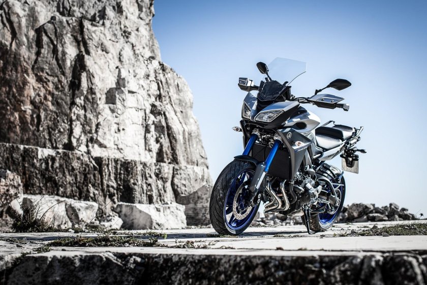 Ямаха МТ-09 Tracer