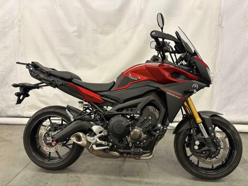 Yamaha tracer 900