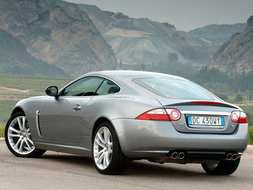 Jaguar XK Coupe 2007