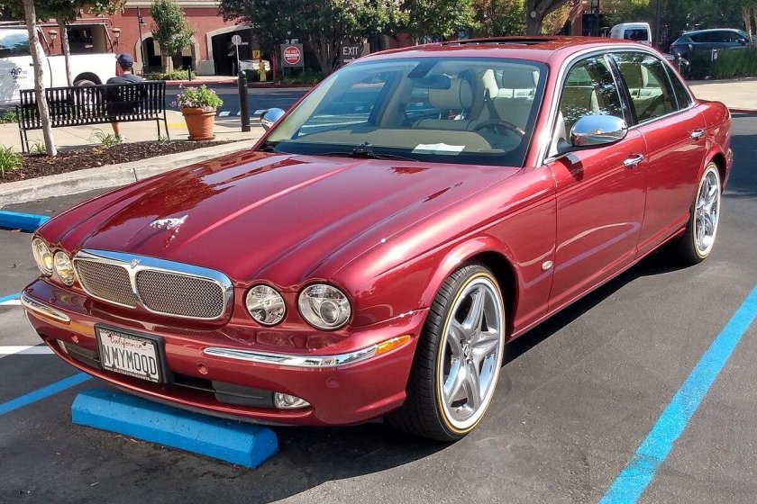 Jaguar xj8