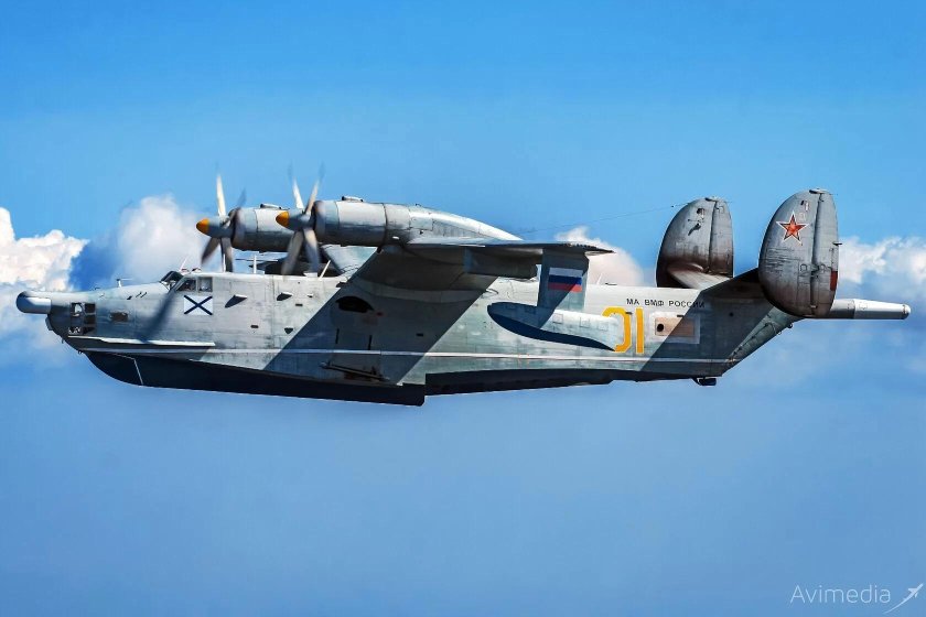 Гидросамолет бе-12