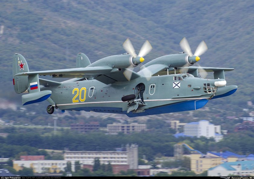 Гидросамолет бе-12