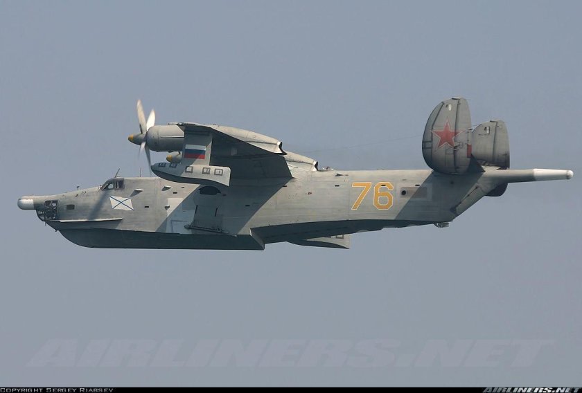 Гидросамолет бе-12