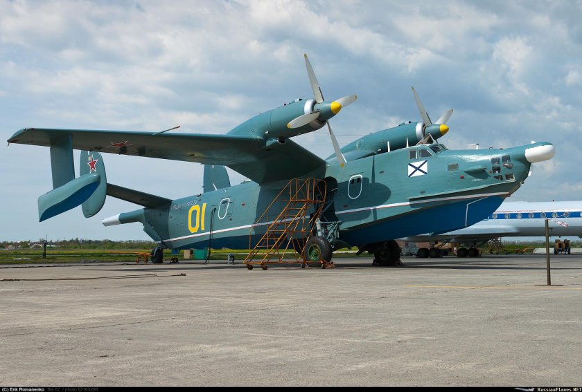 Самолёт амфибия бе-12