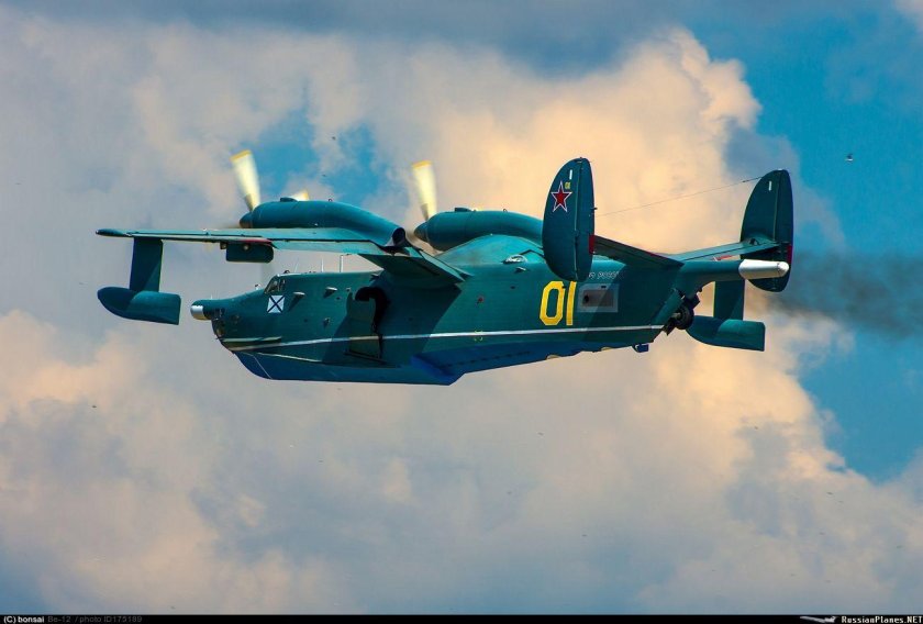 Самолёт амфибия бе-12