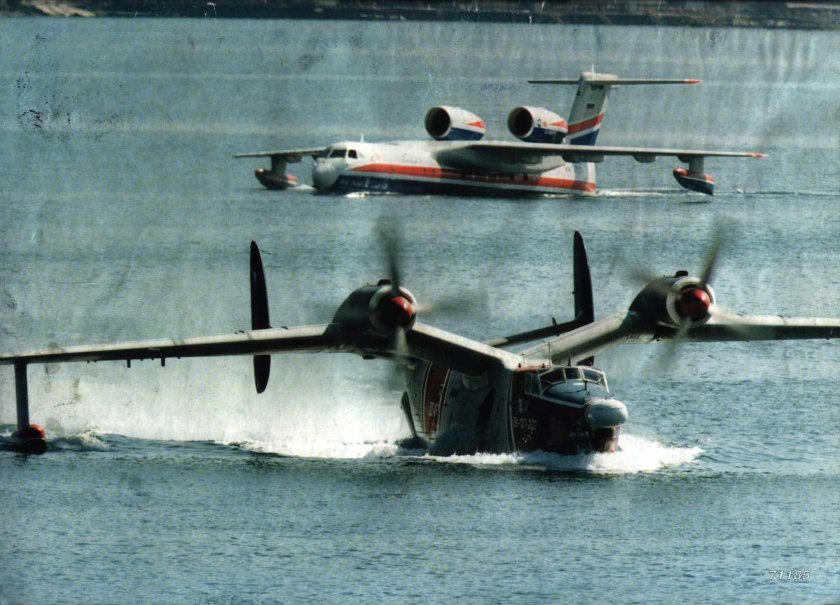 Гидросамолет бе-12