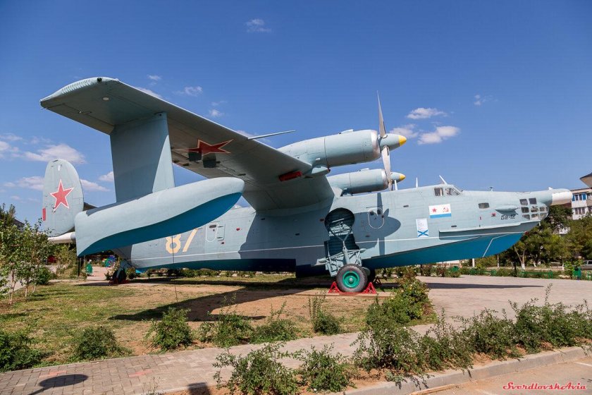 Самолёт амфибия бе-12