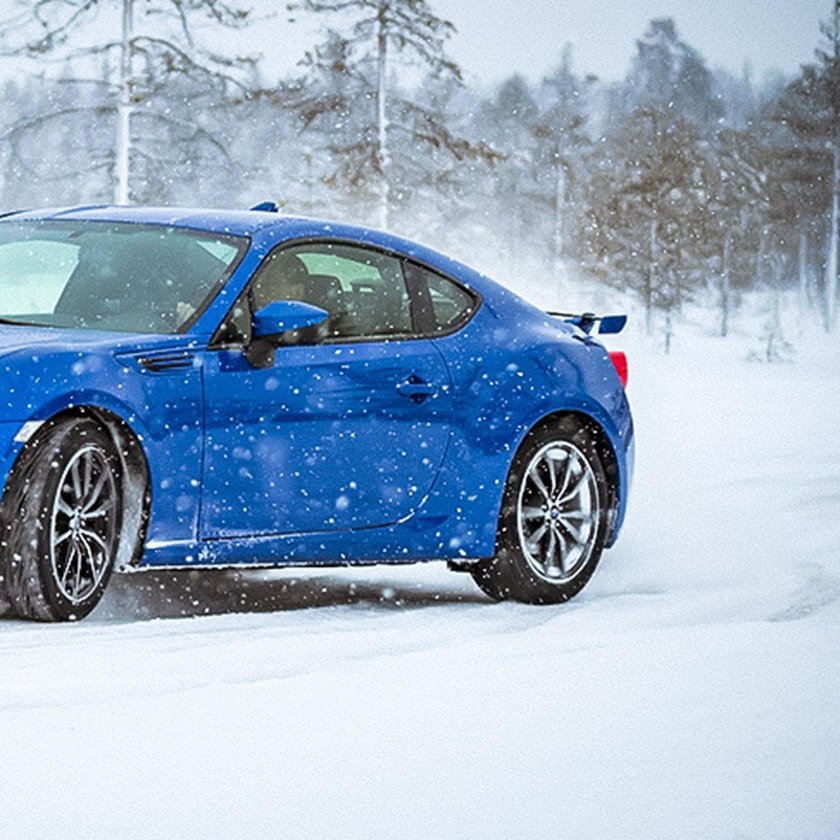 Субару спорткар