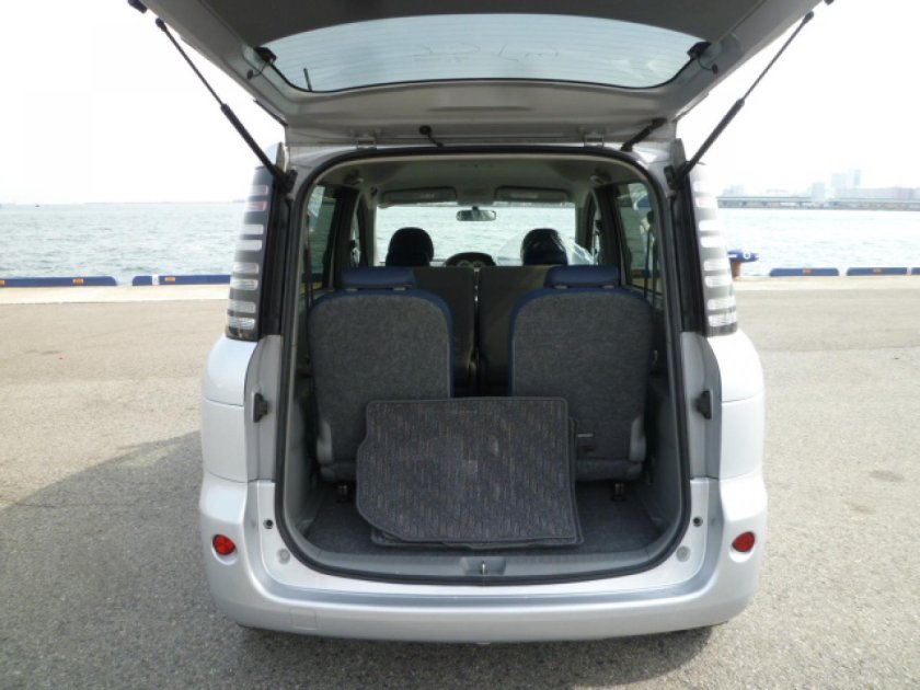 Тойота Сиента 7 местная