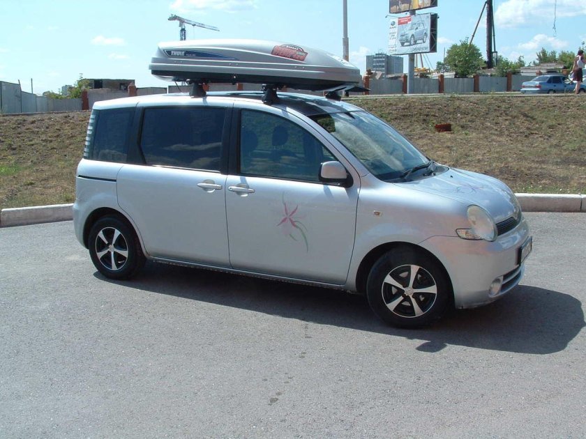 Тойота Сиента 2003