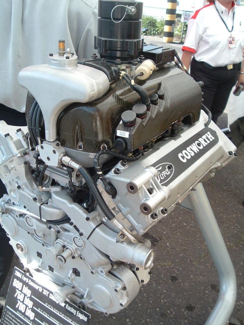 Cosworth v8
