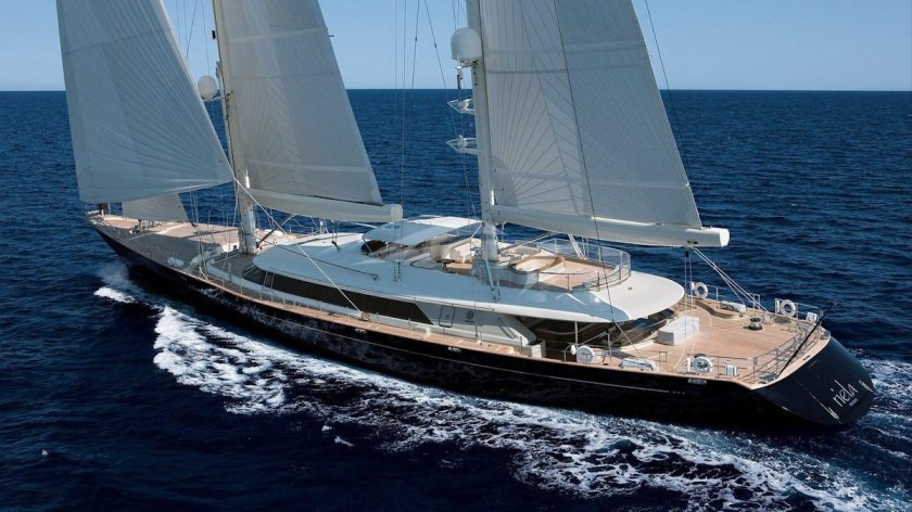 Яхта Perini Navi