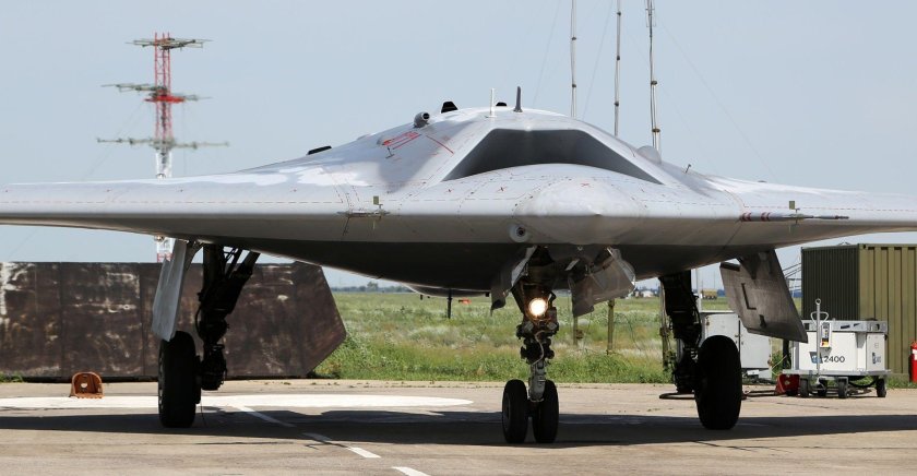 Дрон с-70 охотник