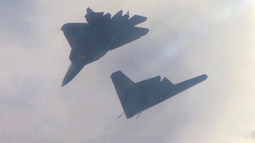 Су 57 и беспилотник охотник