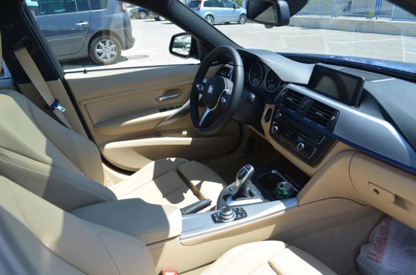 BMW f10 светлый салон