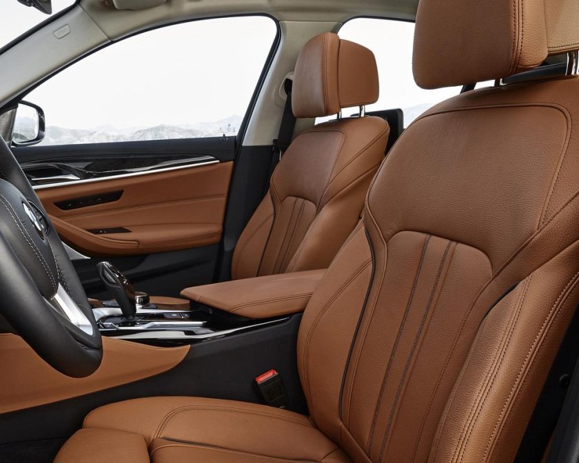 Коричневый салон бмв