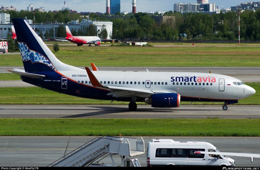 Боинг 737 Смартавиа