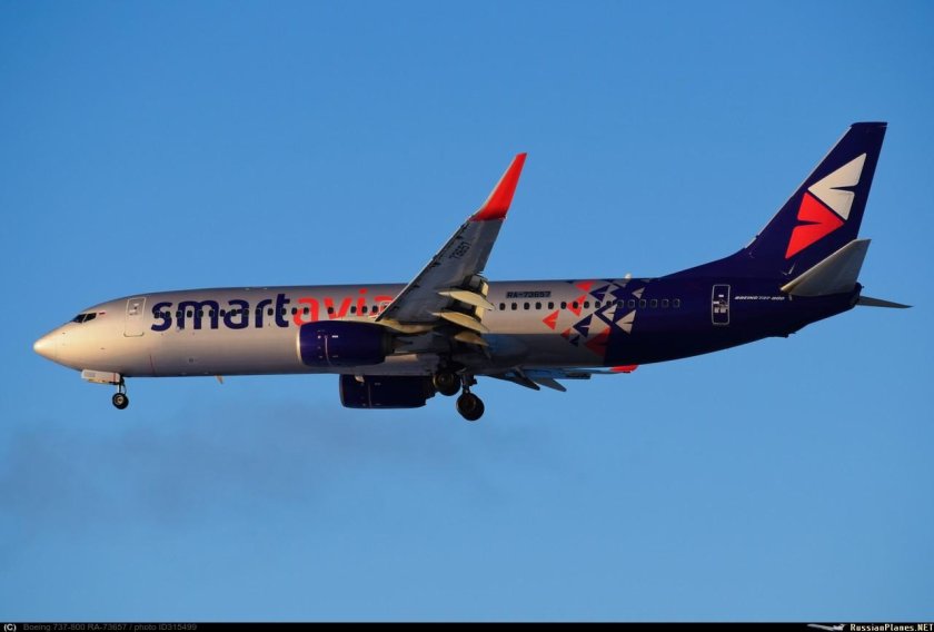 Boeing 737-800 SMARTAVIA