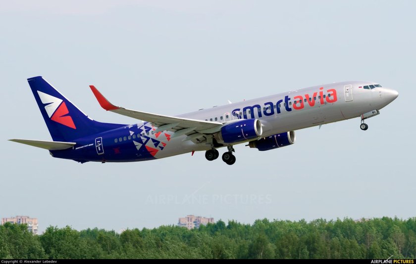 SMARTAVIA 737-800